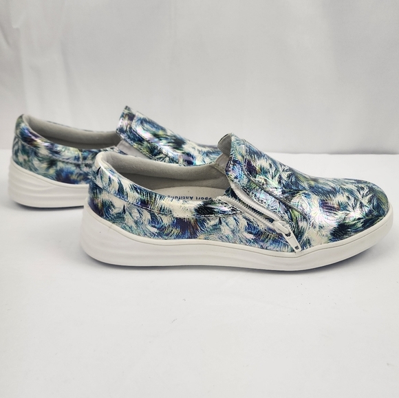 Spring Step Shoes - Spring Step Women's Slip-On Shoes Slip and Oil Resistant Multicolor 7 1/2